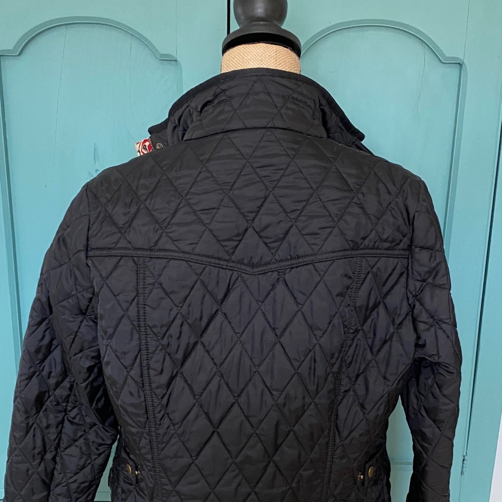 Barbour Black Quilted Utility Jacket with Red Paisley Lining - Picture 7 of 13